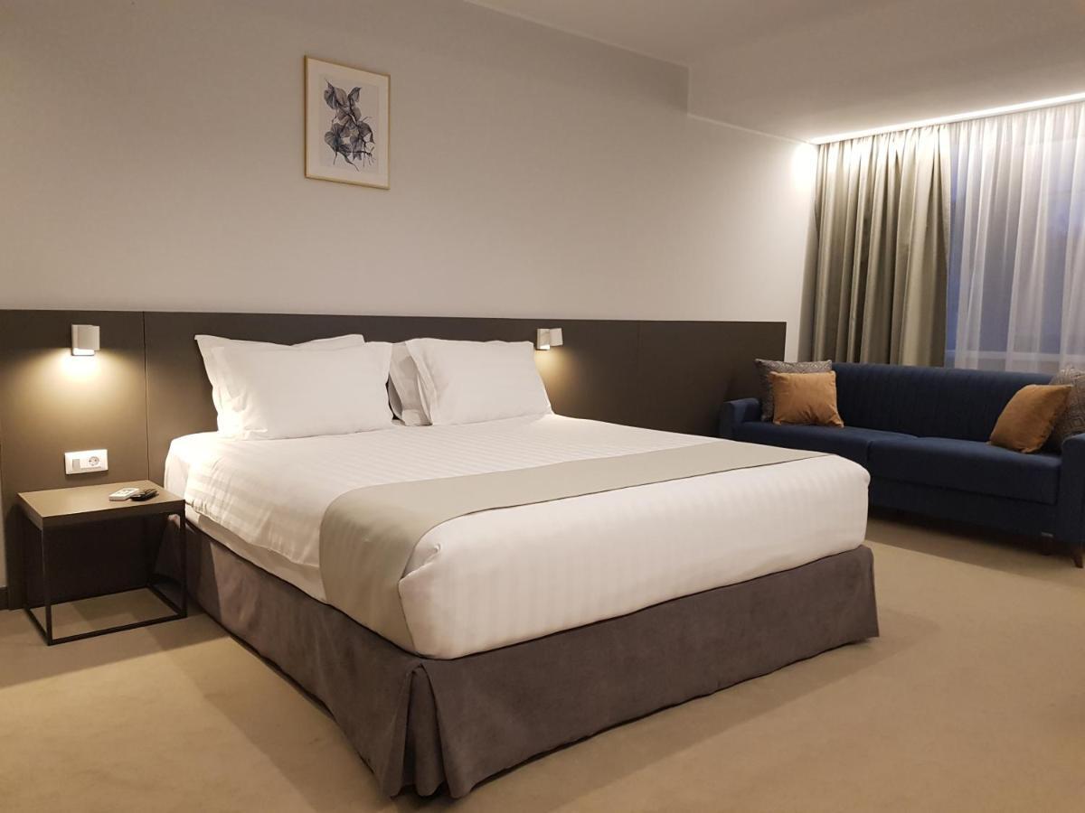 Hotel NOVO Boutique à Râmnicu Vâlcea Extérieur photo