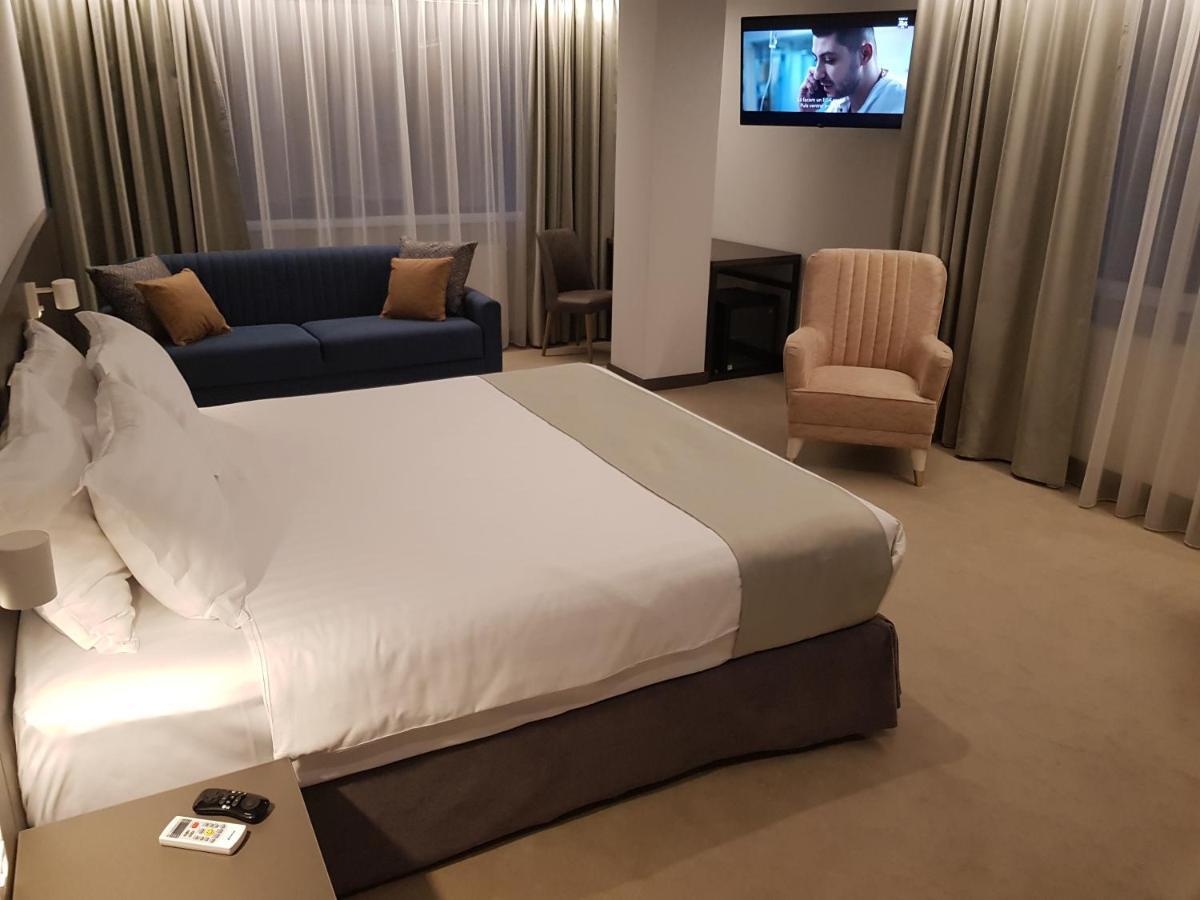 Hotel NOVO Boutique à Râmnicu Vâlcea Extérieur photo