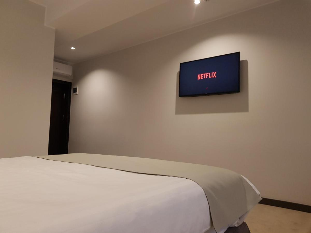 Hotel NOVO Boutique à Râmnicu Vâlcea Extérieur photo