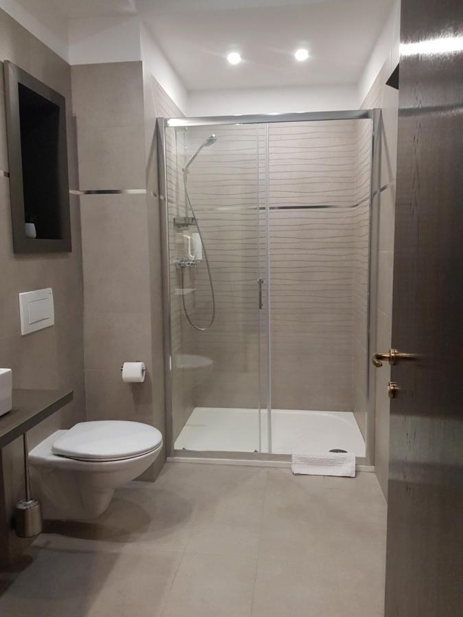 Hotel NOVO Boutique à Râmnicu Vâlcea Extérieur photo