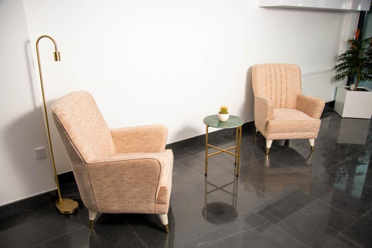 Hotel NOVO Boutique à Râmnicu Vâlcea Extérieur photo