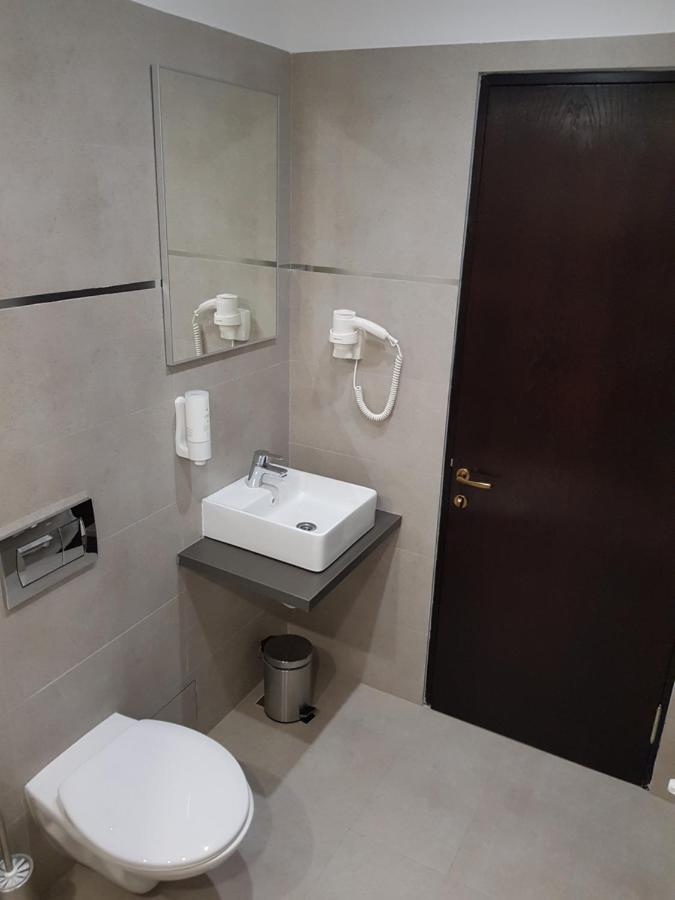 Hotel NOVO Boutique à Râmnicu Vâlcea Extérieur photo