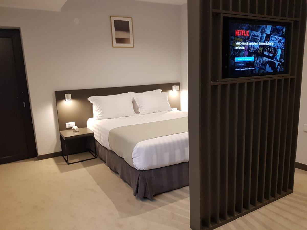 Hotel NOVO Boutique à Râmnicu Vâlcea Extérieur photo