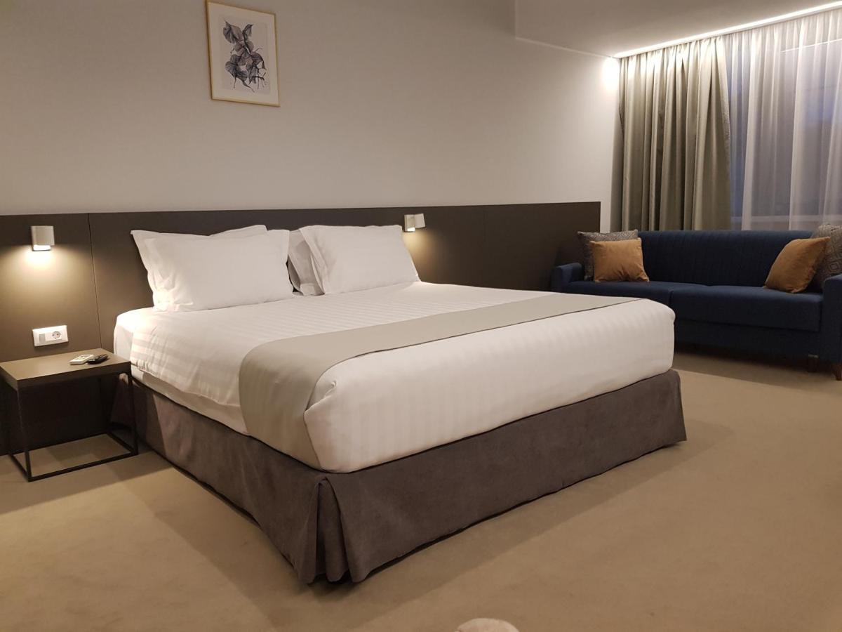 Hotel NOVO Boutique à Râmnicu Vâlcea Extérieur photo