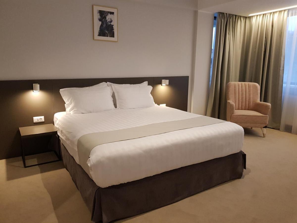 Hotel NOVO Boutique à Râmnicu Vâlcea Extérieur photo