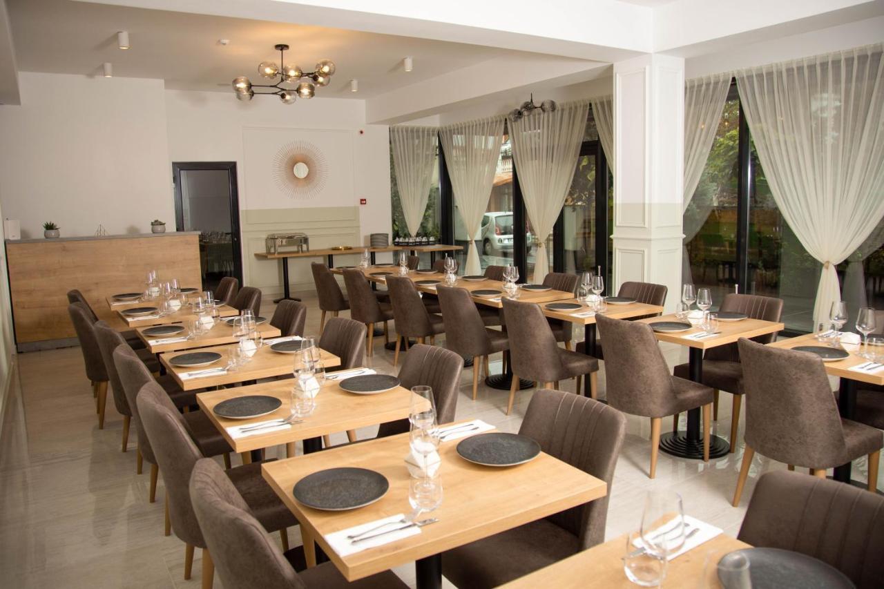 Hotel NOVO Boutique à Râmnicu Vâlcea Extérieur photo