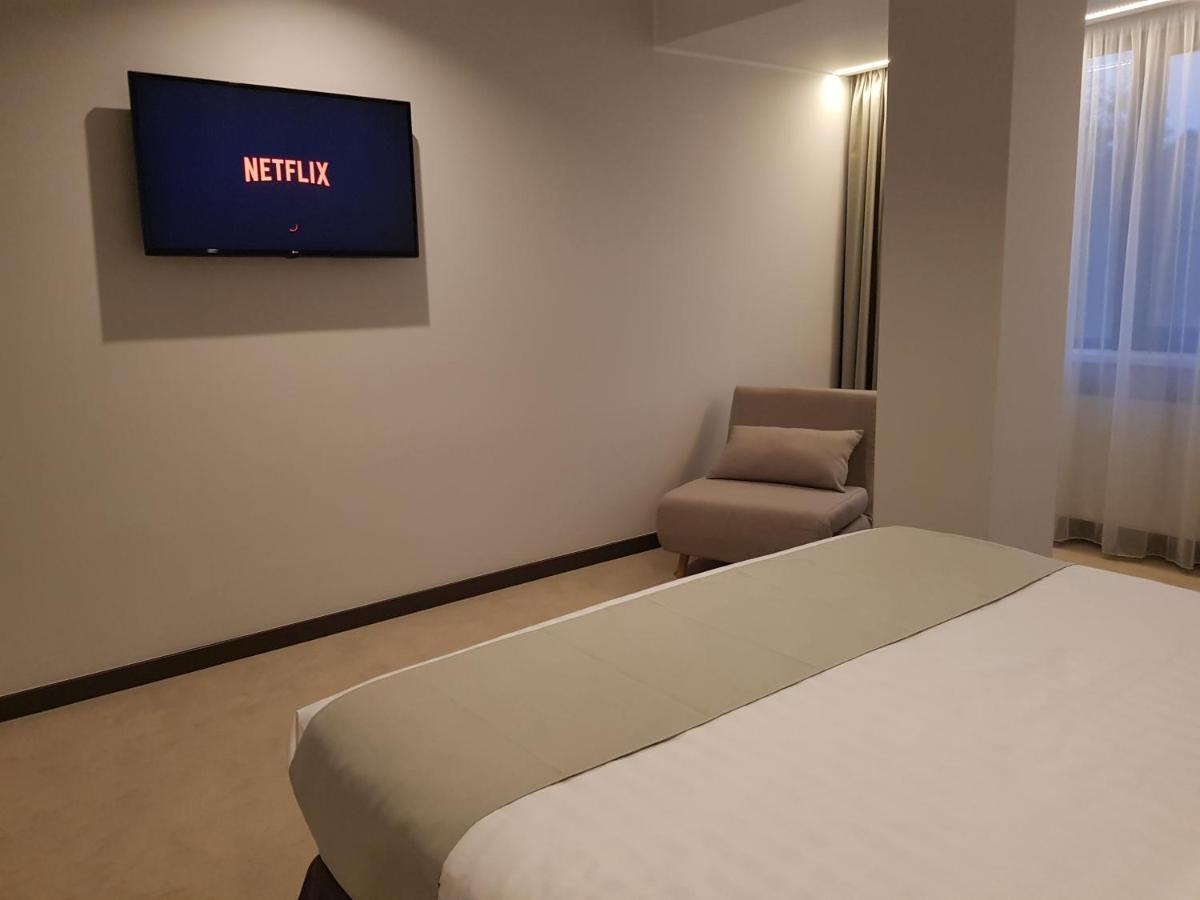 Hotel NOVO Boutique à Râmnicu Vâlcea Extérieur photo
